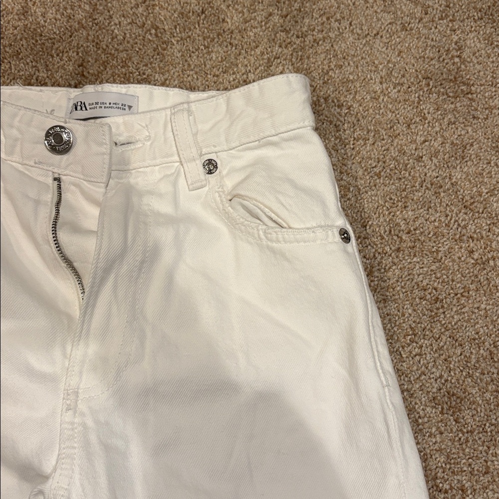 Zara White Distressed Jeans - Picture 5 of 8